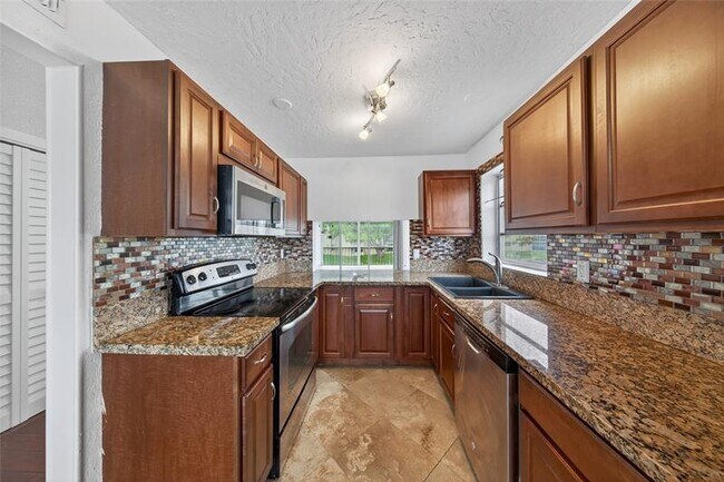 Primary Photo - 6070 NW 64th Ave