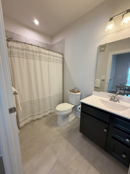 Second Bathroom - 10411 Resort Rd