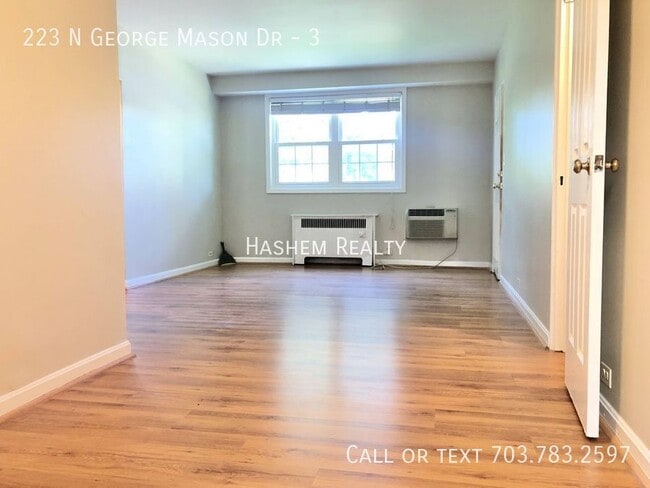 Building Photo - 223 N George Mason Dr