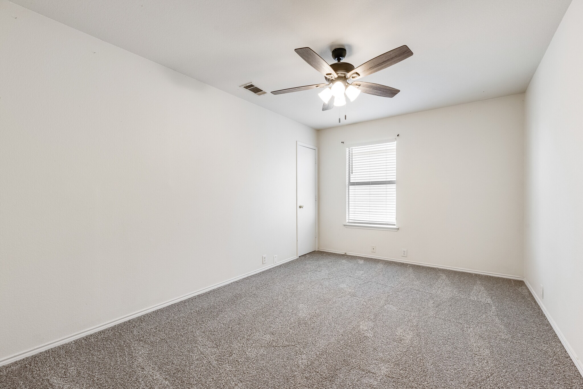 Building Photo - 4313 Hawk Ln