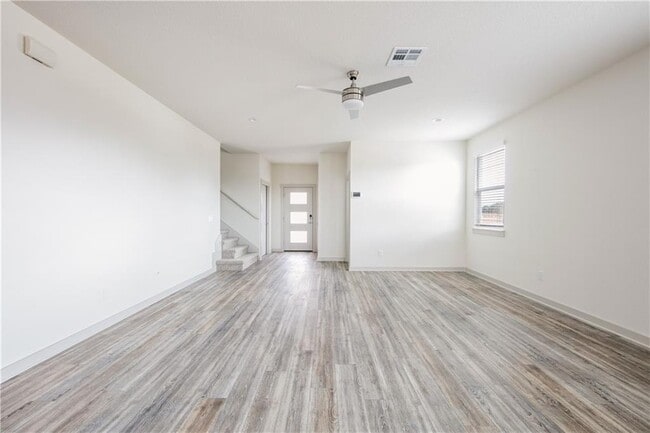 Building Photo - 101 Parryi Cove