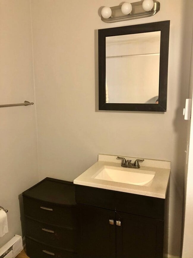 Building Photo - 418 N Darlington St