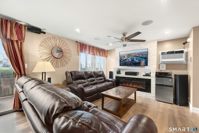 Building Photo - 34 Cinnamon Spring