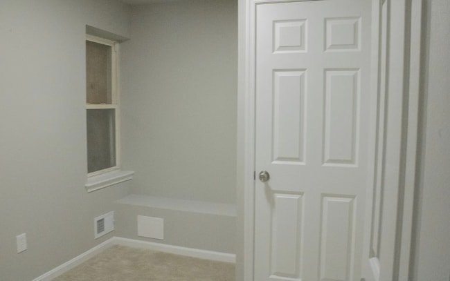 Building Photo - 50X N Patterson Park Ave #B Baltimore, MD ...