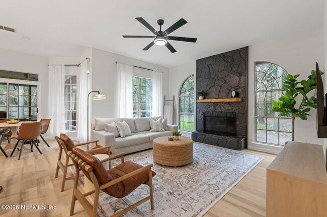 Building Photo - 12568 Hunters Branch Way