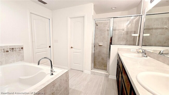 Building Photo - 3120 Calypso Dr