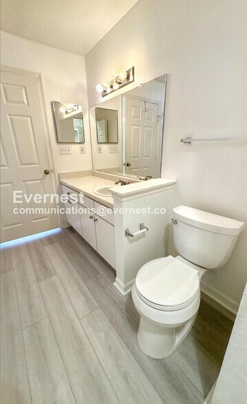 Building Photo - 9114 Lake Chase Island Way