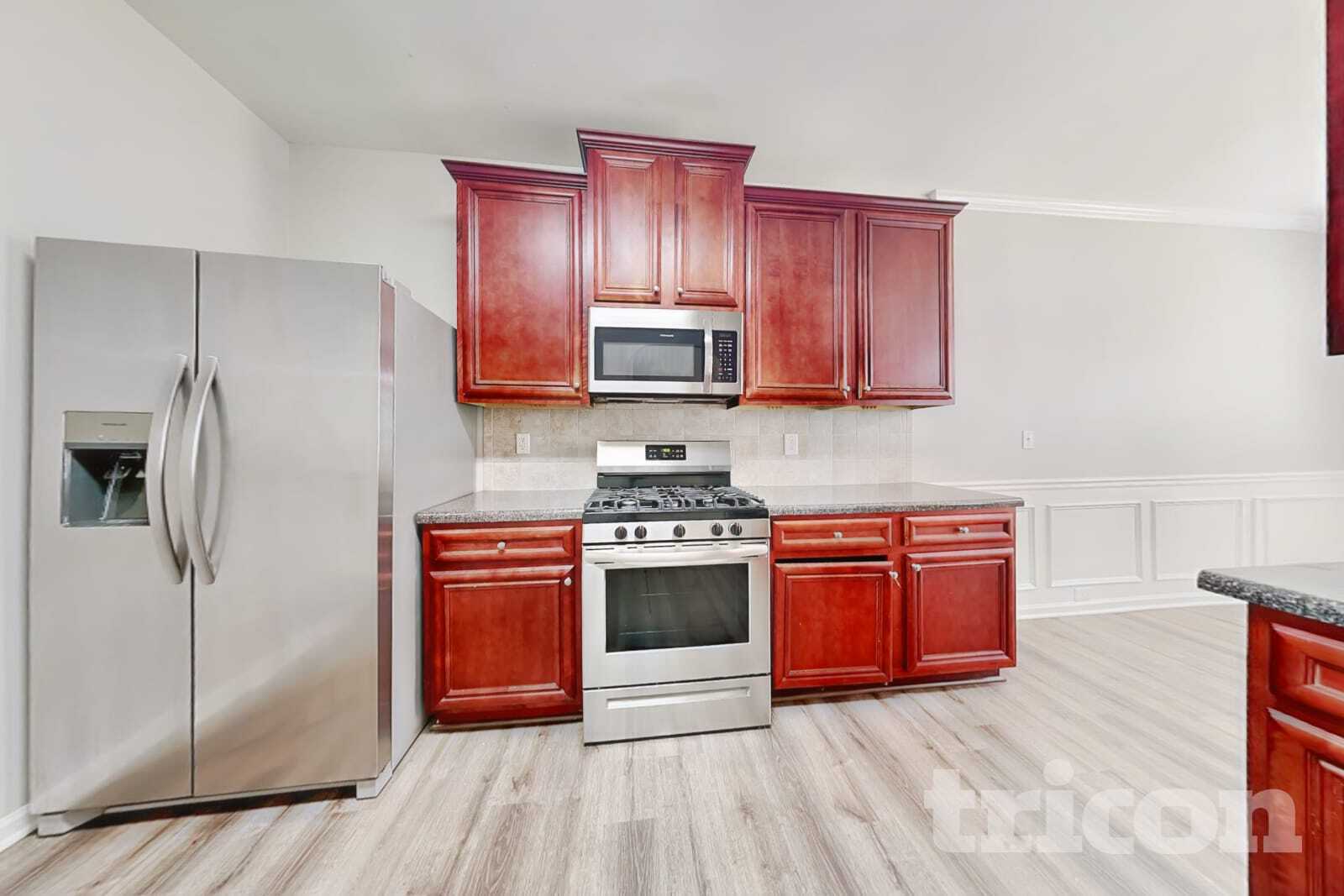 Building Photo - 30 Silver Willow Walk