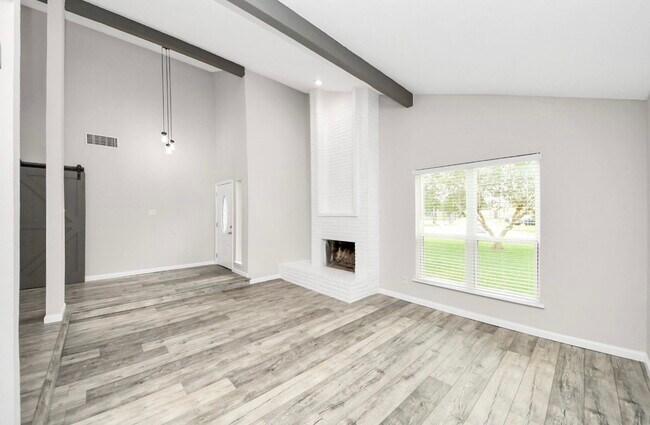 Building Photo - 9638 Ravensworth Dr