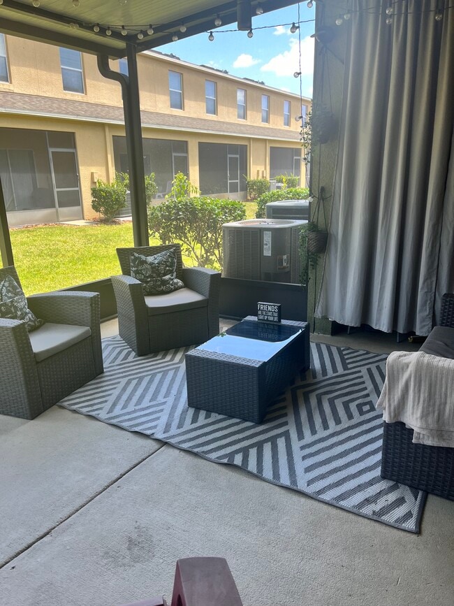 Building Photo - 2819 Lantern Hill Ave