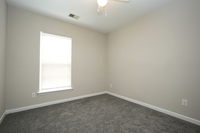 Building Photo - 8065 Stoneham Ct