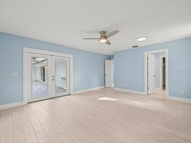 Building Photo - 11815 W Waterway Dr