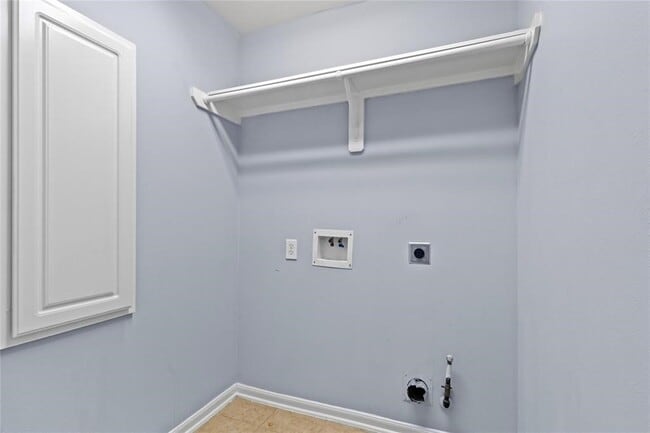 Building Photo - 7454 Riven Oaks Ct