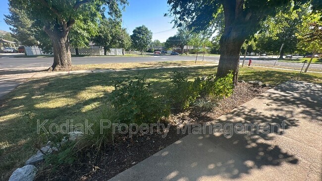 Building Photo - 312 N 100 E