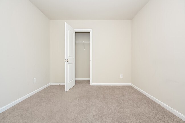 Building Photo - 121 Cold Creek Pkwy