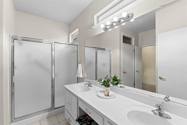 Building Photo - 297 Whispering Wind Dr