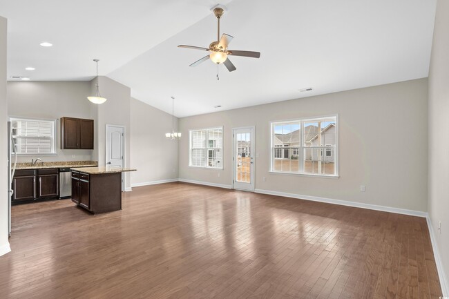 Building Photo - 1711 Sapphire Dr