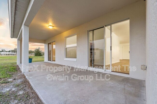 Building Photo - 25 Inconnu Dr