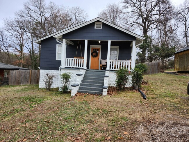 Building Photo - 2 Bedroom 1 Bath Home in Rossville GA