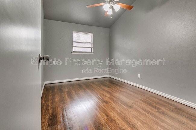 Building Photo - 10617 N MacArthur Blvd