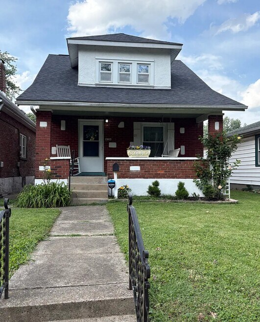 Building Photo - 2903 Rowan St
