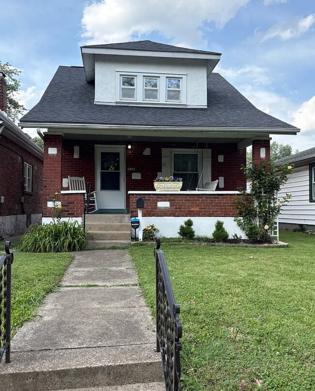 Building Photo - 2903 Rowan St
