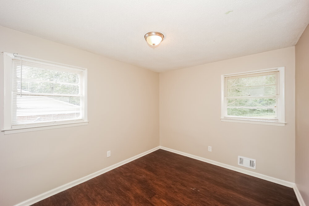 Building Photo - 2680 Carriage Ln