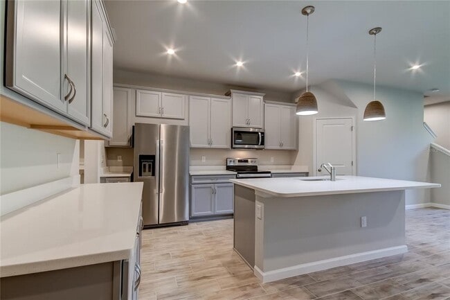 Building Photo - 8341 Wildflower Glen Ave