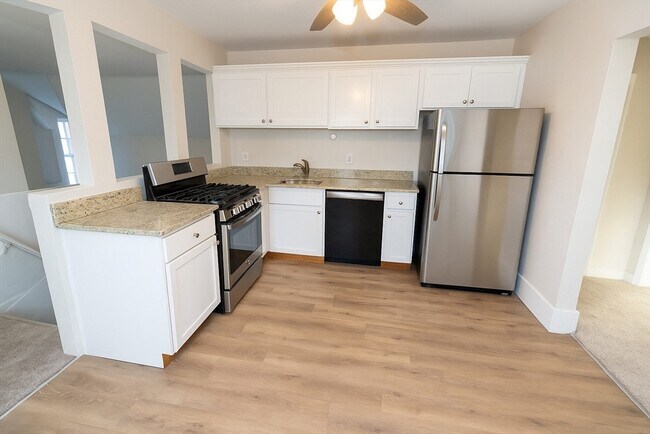 Building Photo - 47-49 Church St