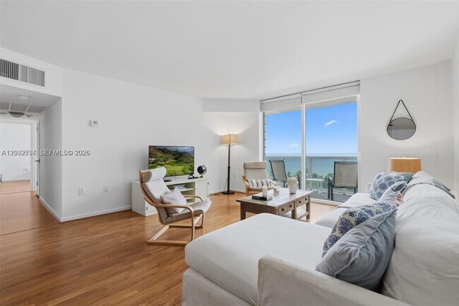 Building Photo - 10275 Collins Ave