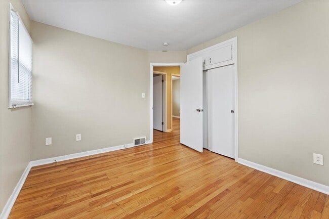 Building Photo - 3316 N Lynn Ct