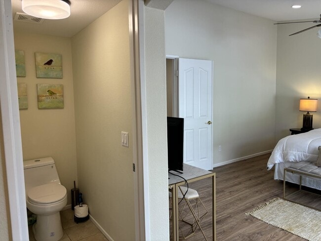 Building Photo - Furnished or Not! Gated, 3 Bedrooms, pool/spa