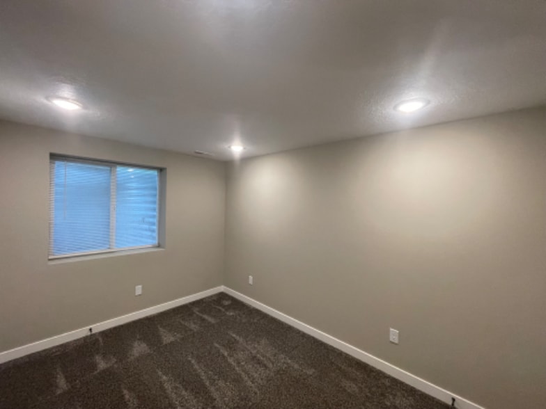 Building Photo - 854 S 600 E