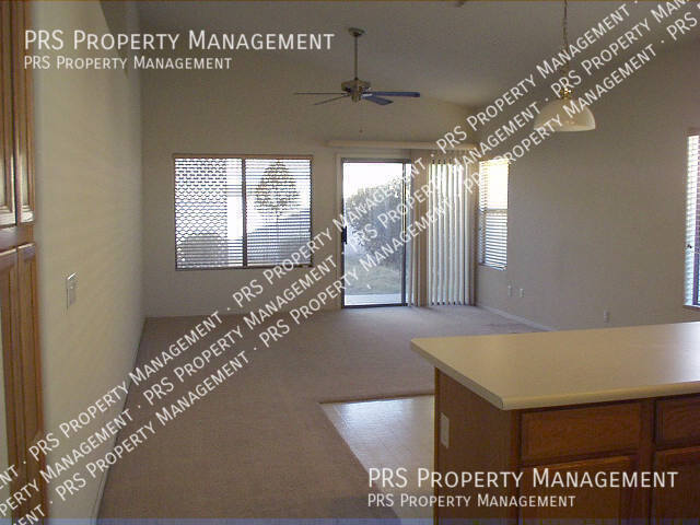 Building Photo - Reduced Price