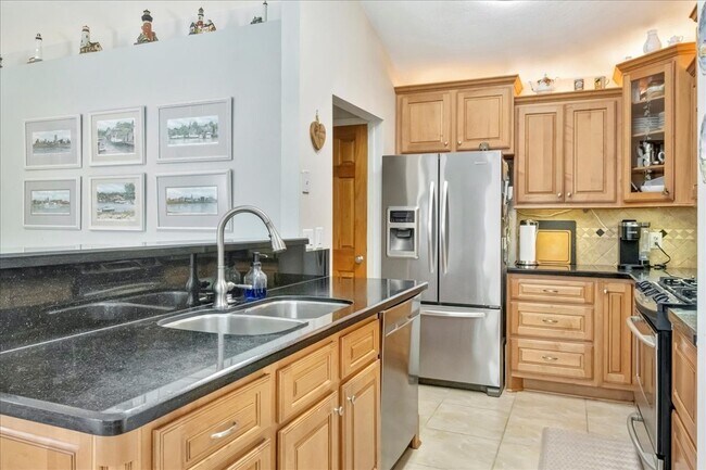 Building Photo - 16702 Dale Oak Way