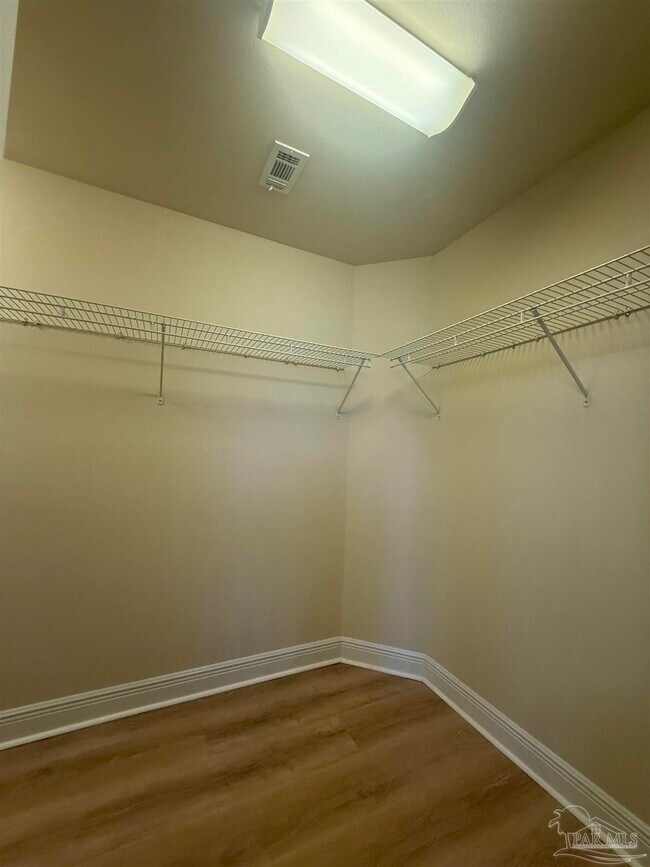 Building Photo - 5973 Chi Chi Cir