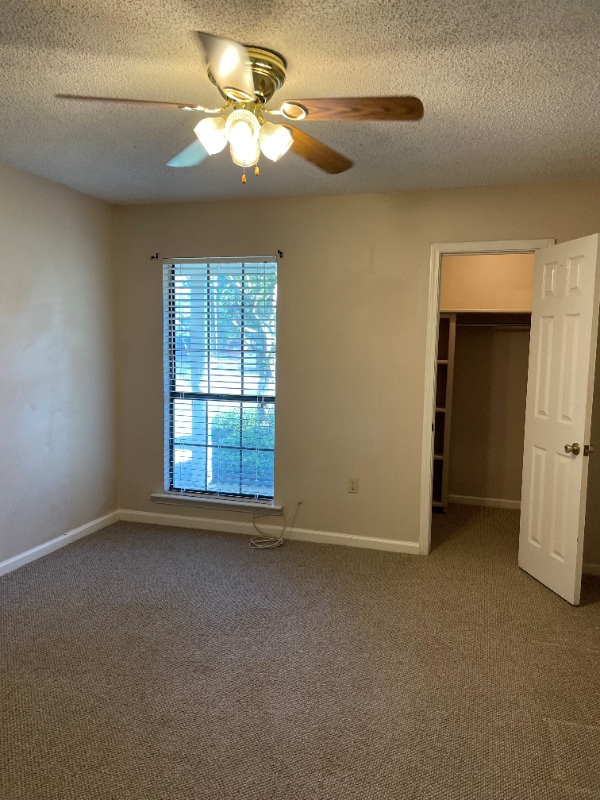 Building Photo - 1543 Sharlo Ave