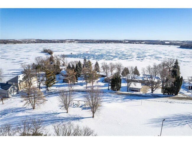 Building Photo - 17796 Cedar Park Loop