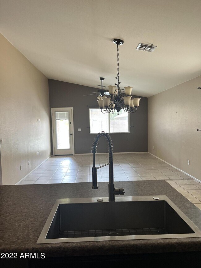 Building Photo - 3406 S 88th Ln