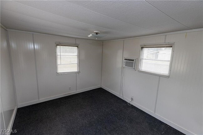 Building Photo - 17861 Palm Creek Dr