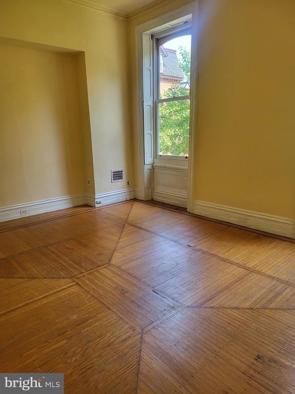 Building Photo - 2226 Delancey St