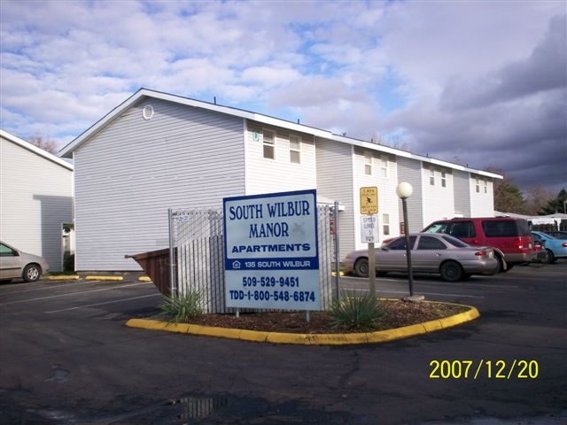 Primary Photo - Wilbur Manor Apartments