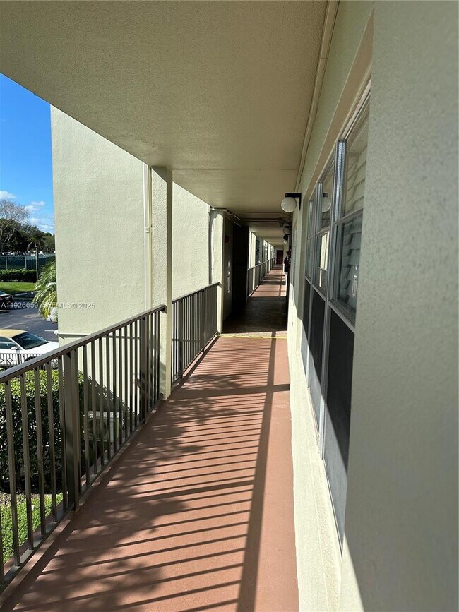 Building Photo - 13255 SW 9th Ct