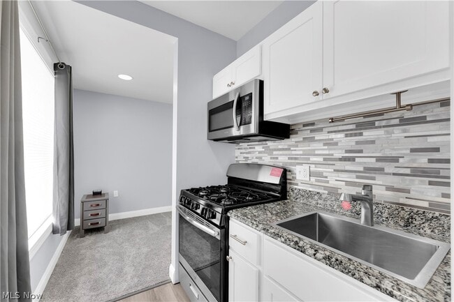 Building Photo - 797 E Market St