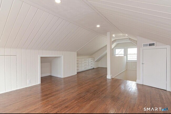 Building Photo - 453 Central Ave