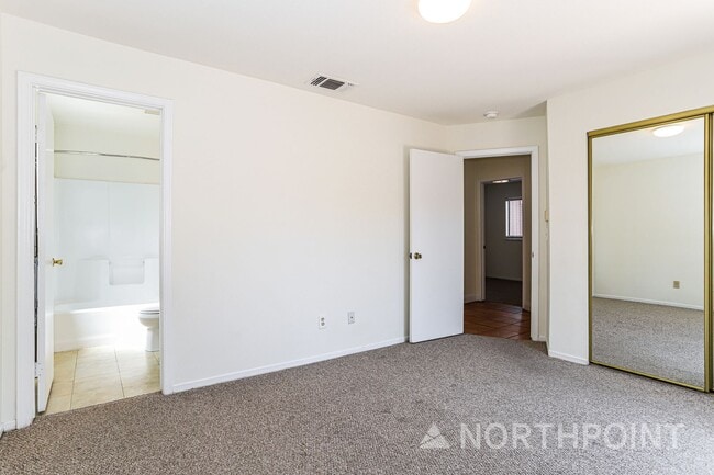 Building Photo - 103 Tinker Way