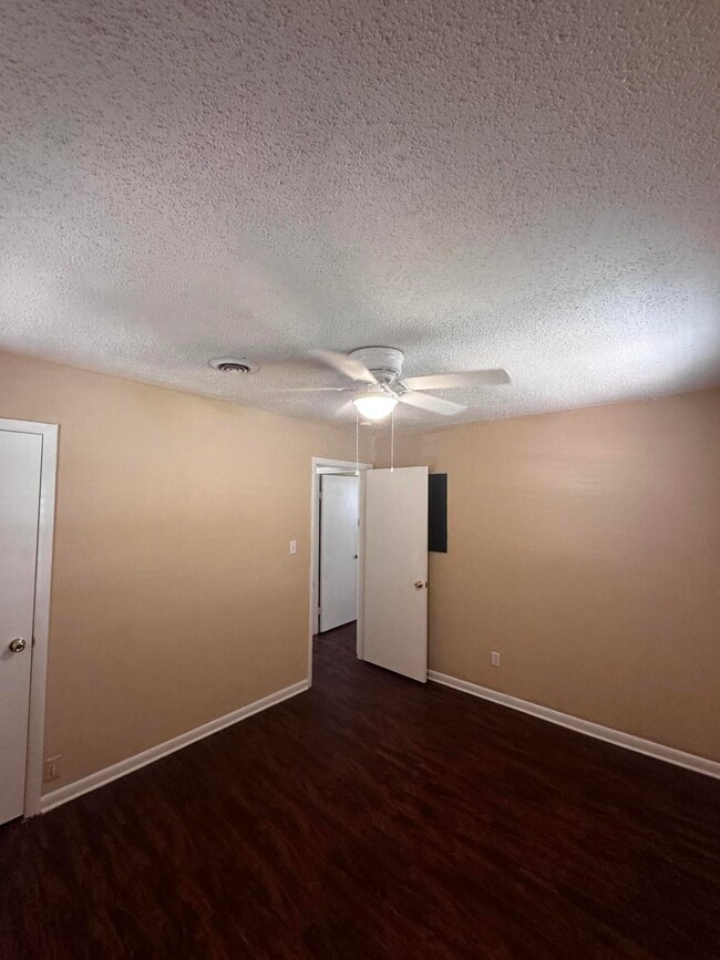 Building Photo - 2377 Dublin Dr