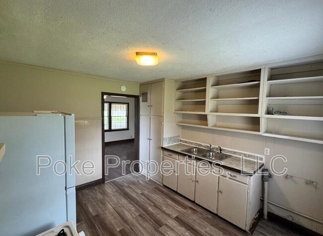 Building Photo - 3529 Greinwich Blvd