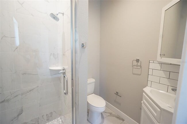 Building Photo - 4910 W McElroy Ave
