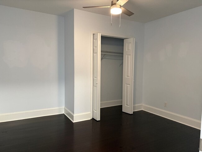 Building Photo - 4 Bedroom, 1 Bathroom House in Walkertown!